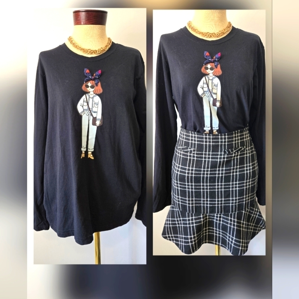 MIMI long Sleeve Black Shirt with A Graphic  Design And Bow. Size Medium
